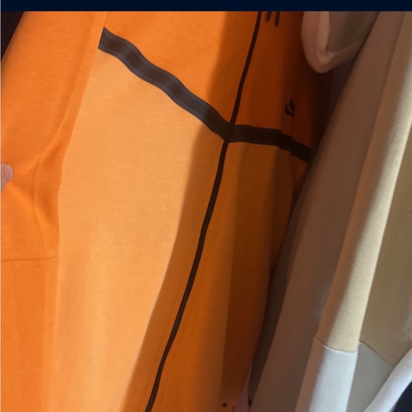 Nike tech fleece sweatsuits fo, DONT WASTE MY TIME 135$ each sweatsuit - Picture 5 of 7